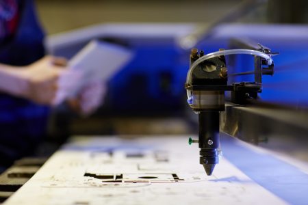 Aplicações do corte a laser: tudo o que você precisa saber